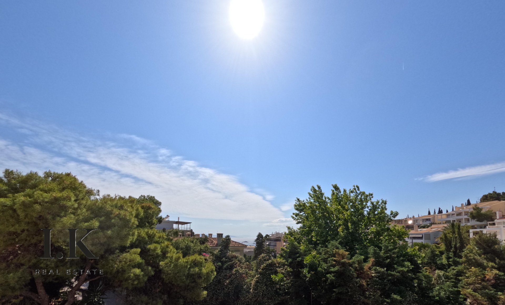 View full size Apartment in Vouliagmeni
